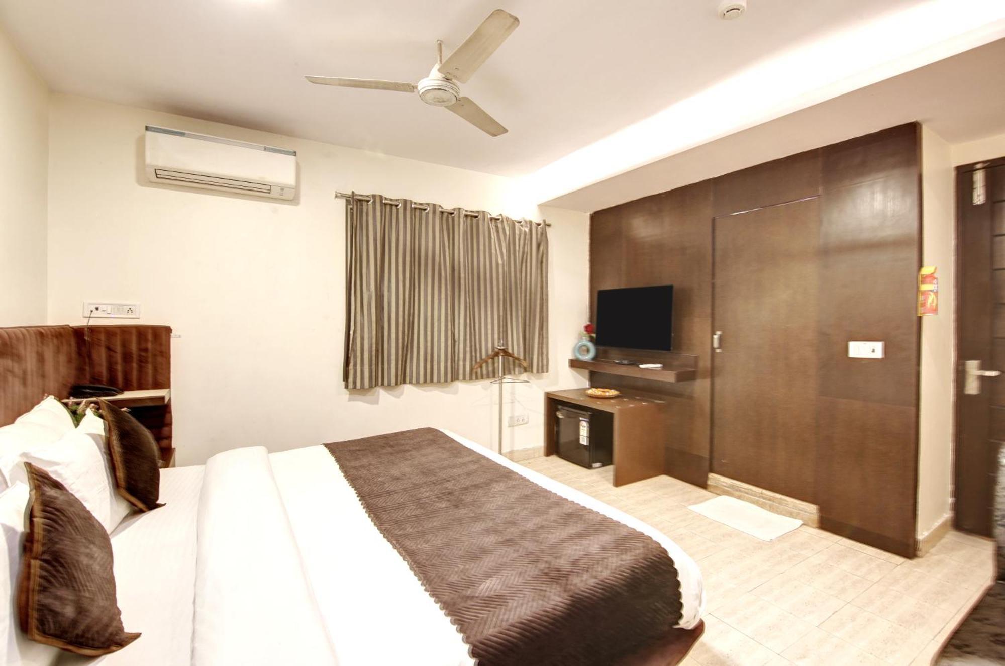 Hotel Wk Comfort - Near White Clove Neu-Delhi Exterior foto