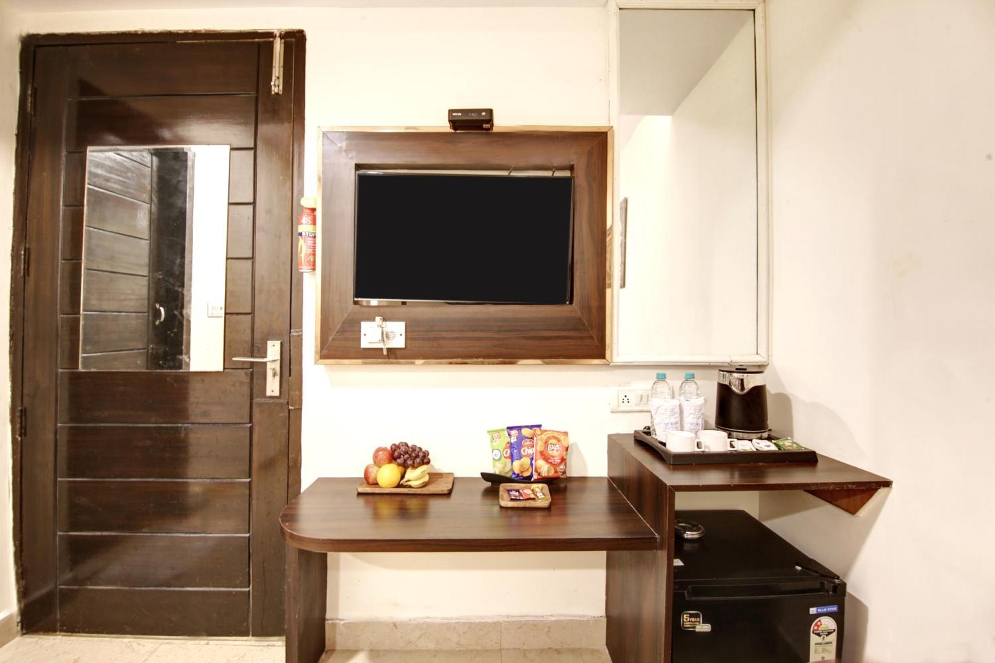 Hotel Wk Comfort - Near White Clove Neu-Delhi Exterior foto
